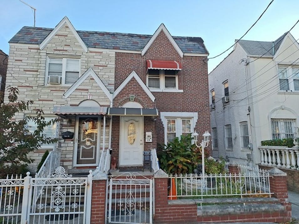 11615 135th St South Ozone Park, NY 11420, Queens County