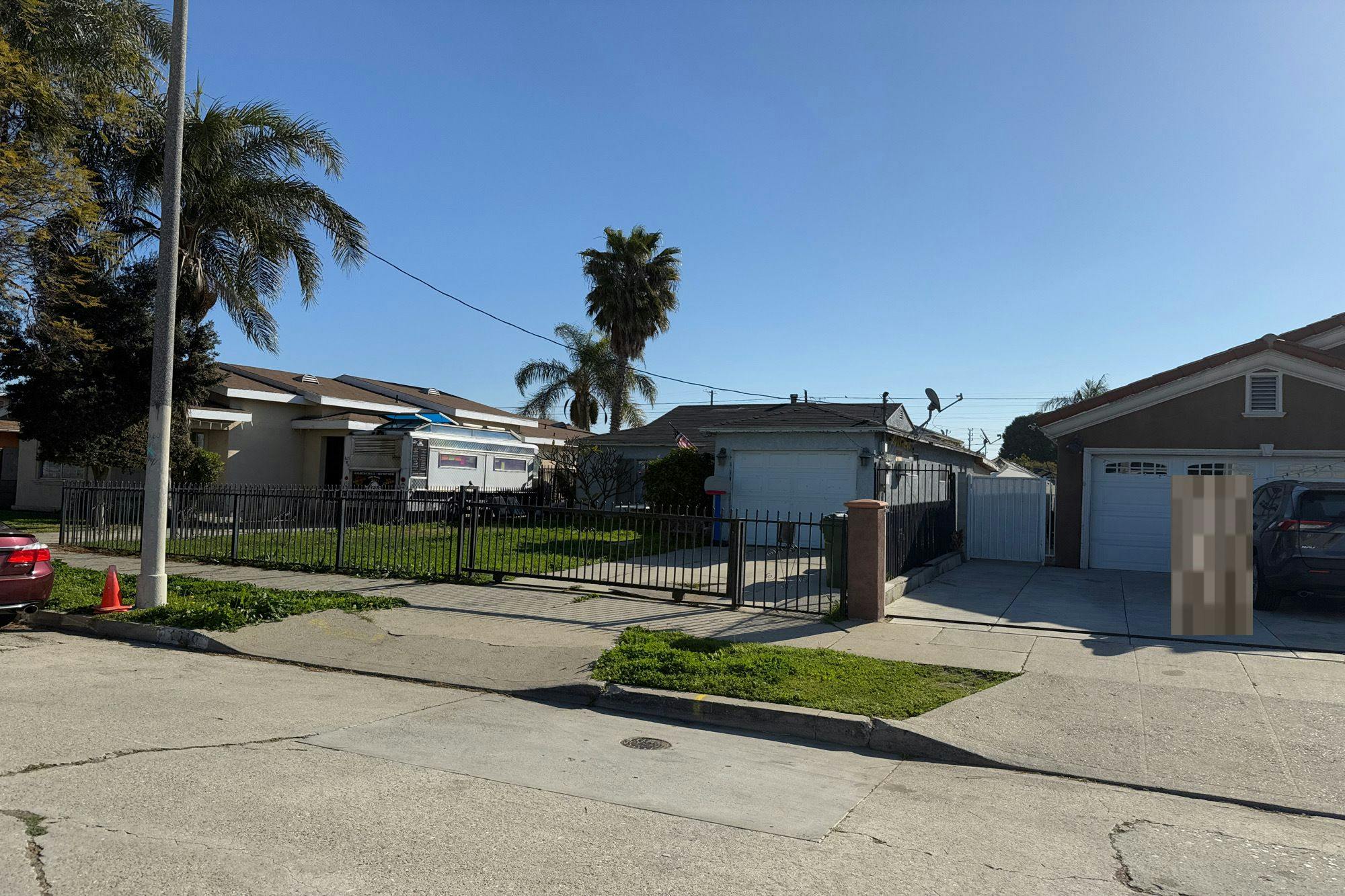 Broad Ave, Wilmington, CA 90744