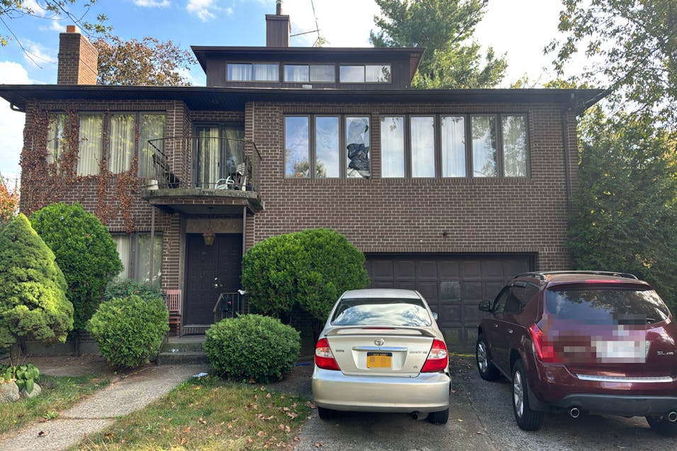 249-14 38th Avenue Little Neck, NY 11363, Queens County