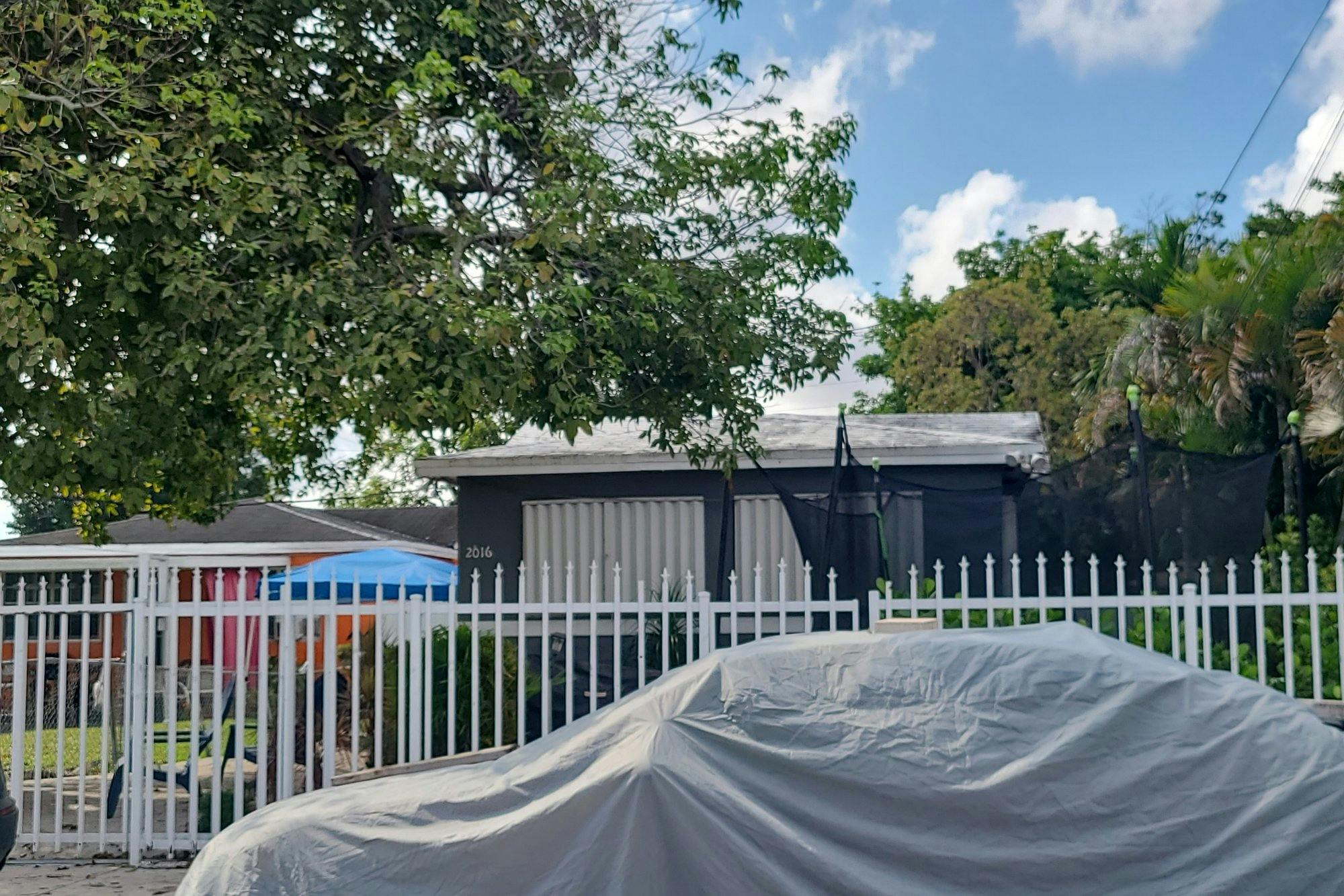 71st St, Miami, FL 33147