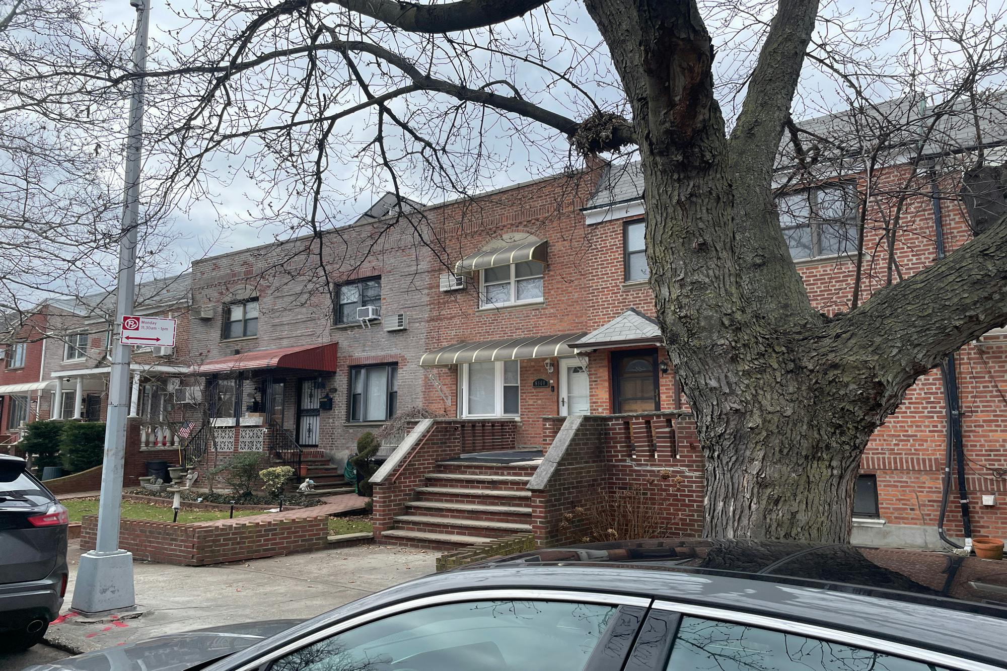 16th Ave, Brooklyn, NY 11214