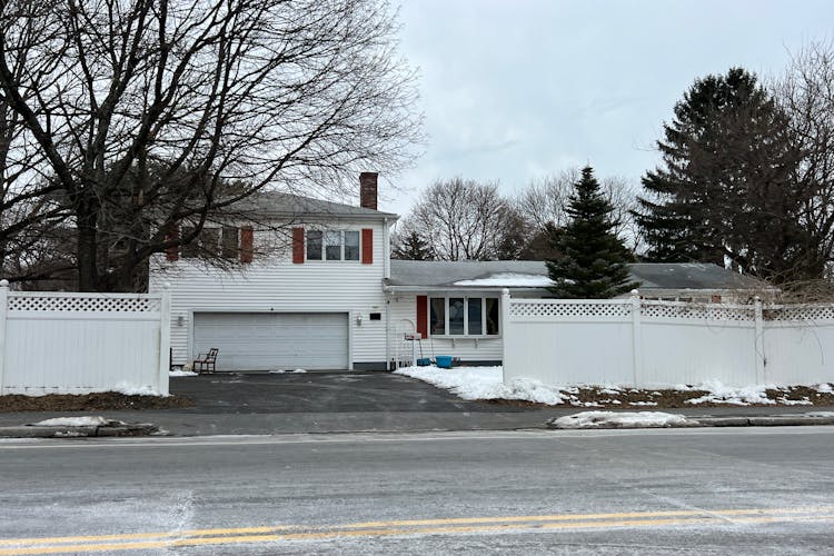 391 Lowell Street Lexington, MA 02420, Middlesex County