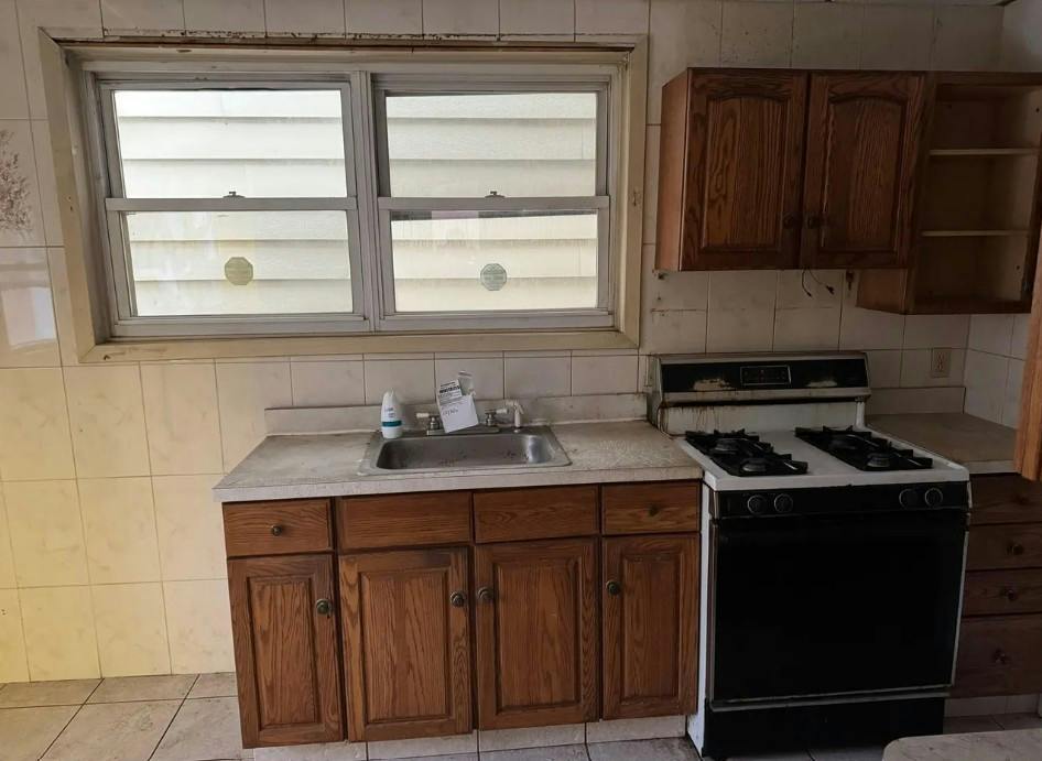 Pilgrim Ave, Bronx, NY 10461