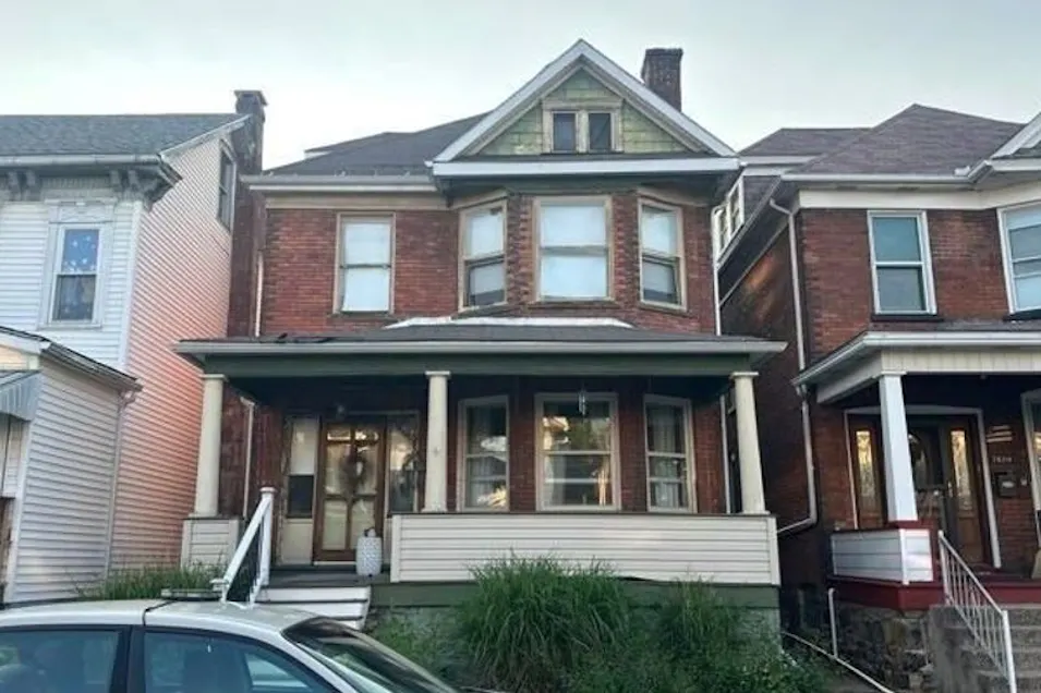 2622 W Chestnut Ave Altoona, PA 16601, Blair County