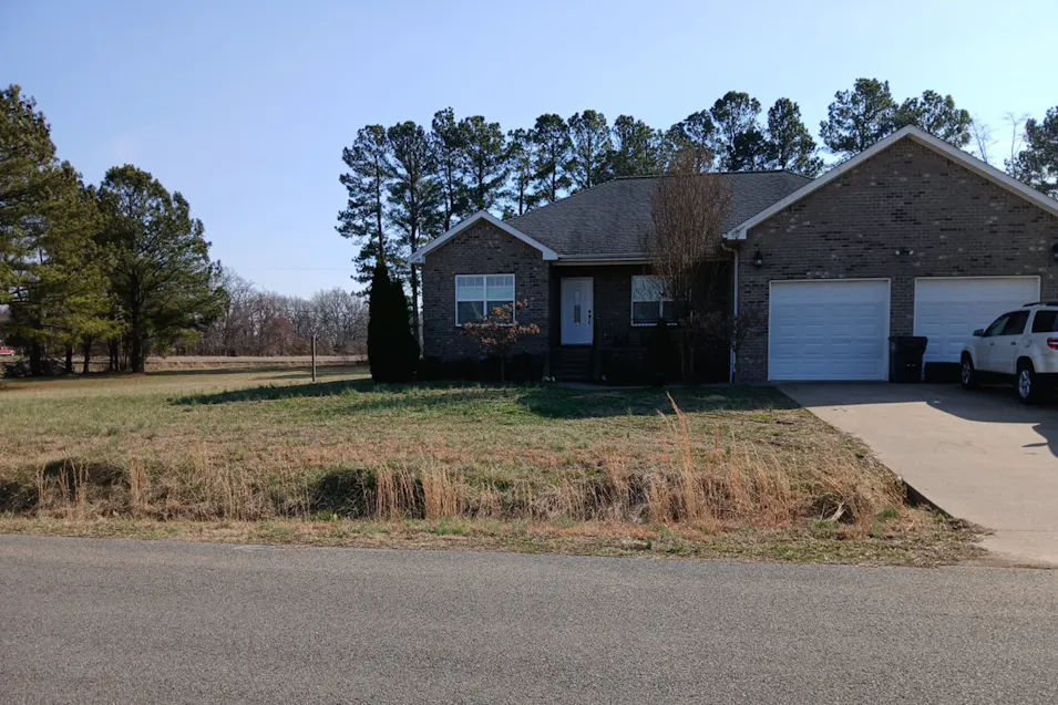 64 Drew Drive Murray, KY 42071, Calloway County