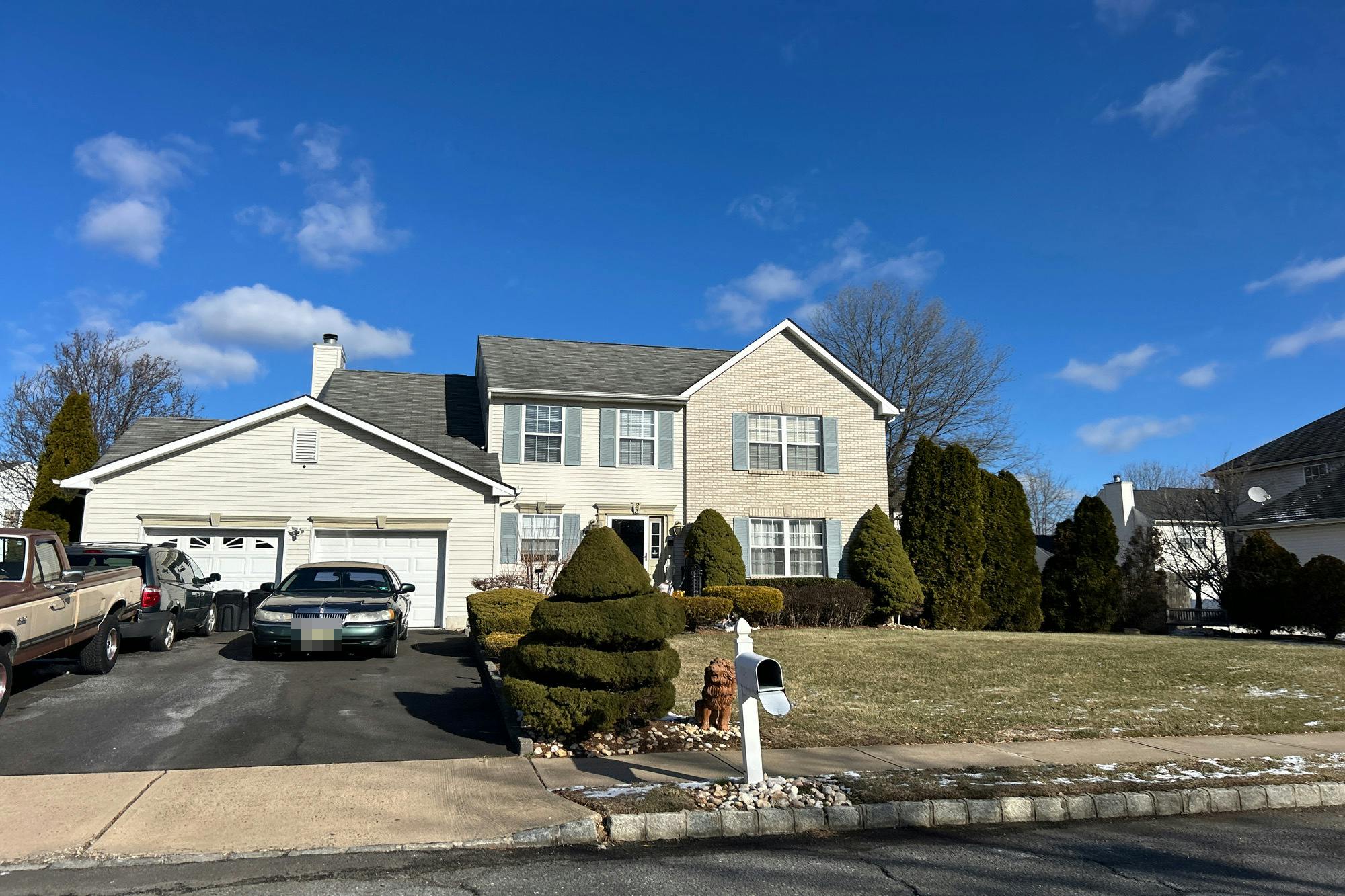 Dogwood Ct, Cliffwood, NJ 07721