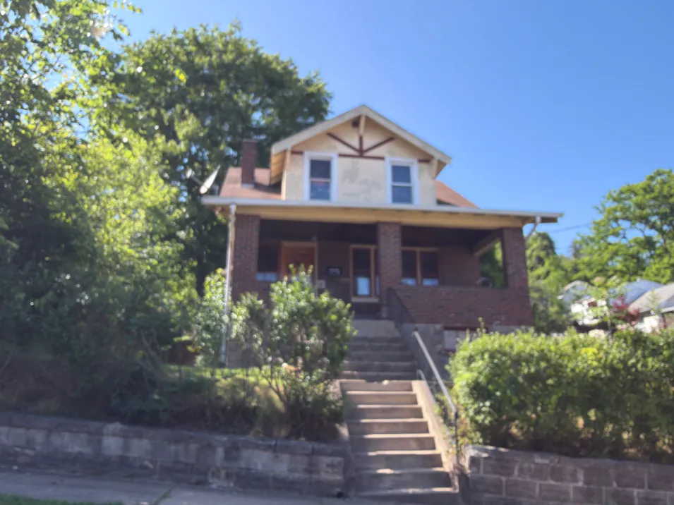 424 W 9th Ave Tarentum, PA 15084, Allegheny County