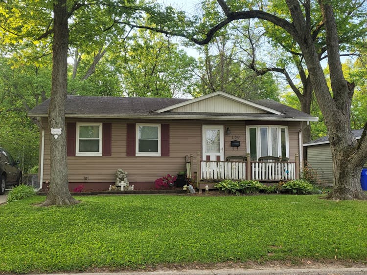 136 Phillips Drive Decatur, IL 62521, Macon County