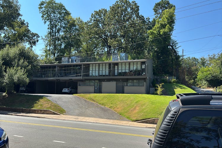 2423 Kavanaugh Boulevard #4 Little Rock, AR 72205, Pulaski County