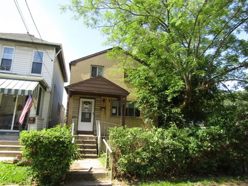 937 Woodward Ave McKees Rocks, PA 15136, Allegheny County