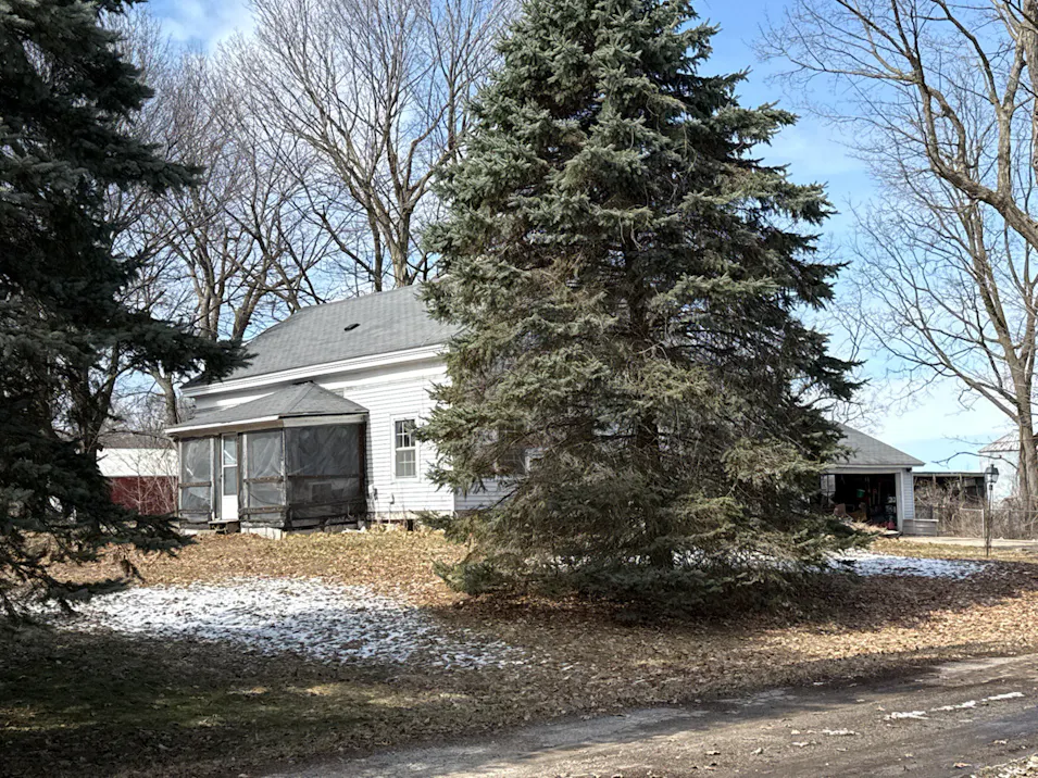 11716 W Carson City Rd Greenville, MI 48838, Montcalm County