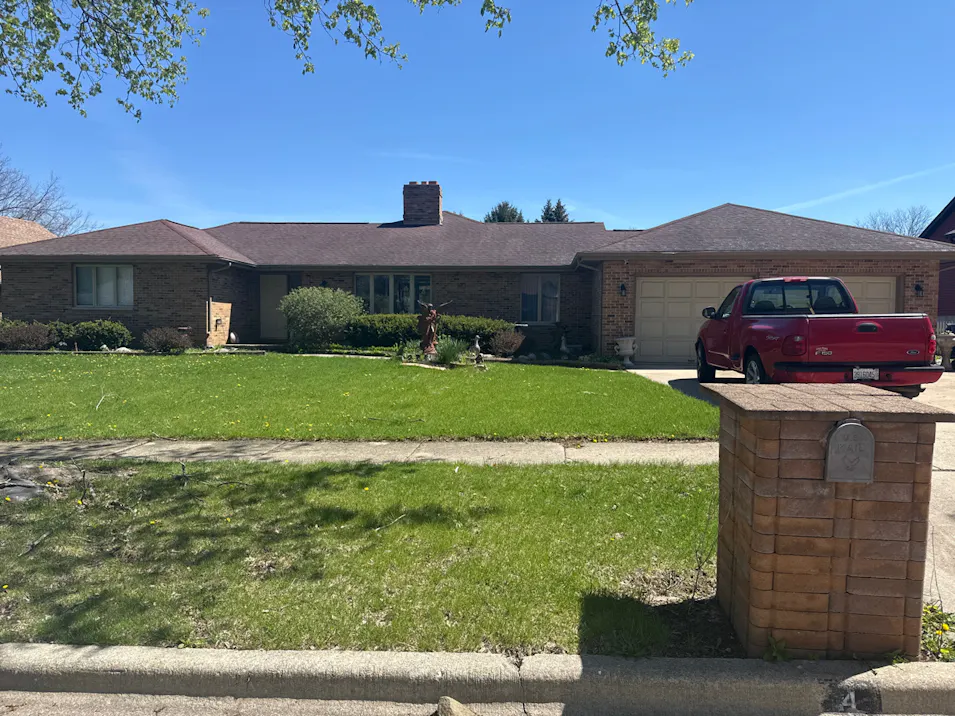 4 Cari Ct De Kalb, IL 60115, Dekalb County