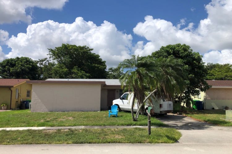 11390 NW 45 PL SUNRISE, FL 33323