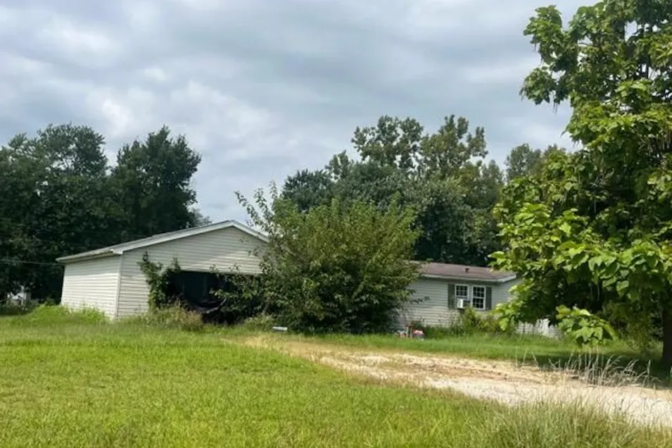 7303 N Christopher Ln Fairland, IN 46126, Shelby County