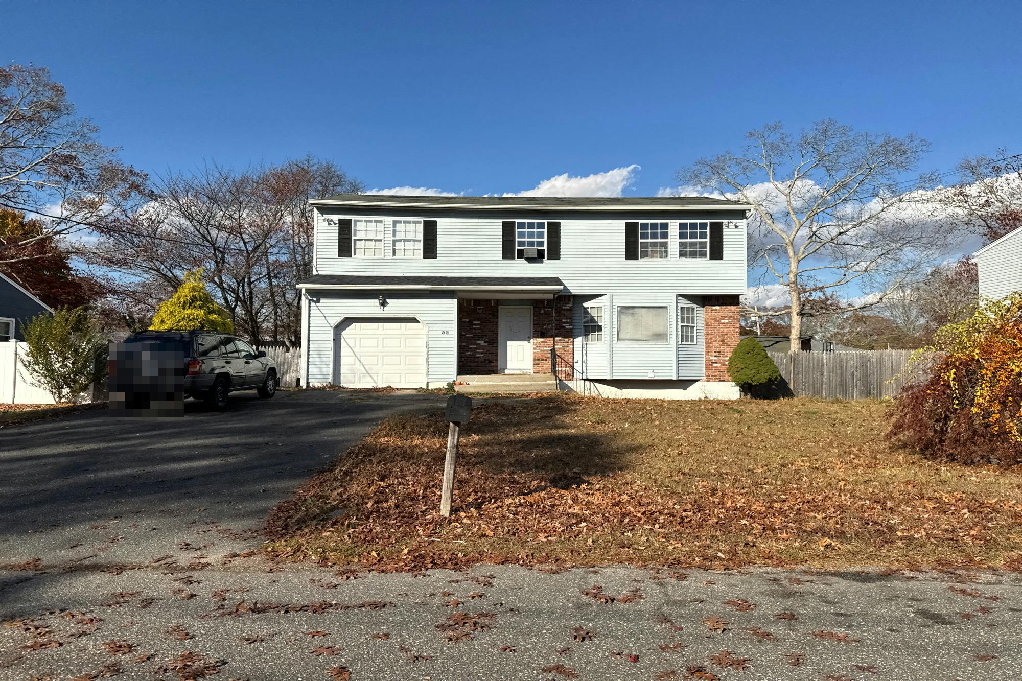 Lama Dr, Shirley, NY 11967