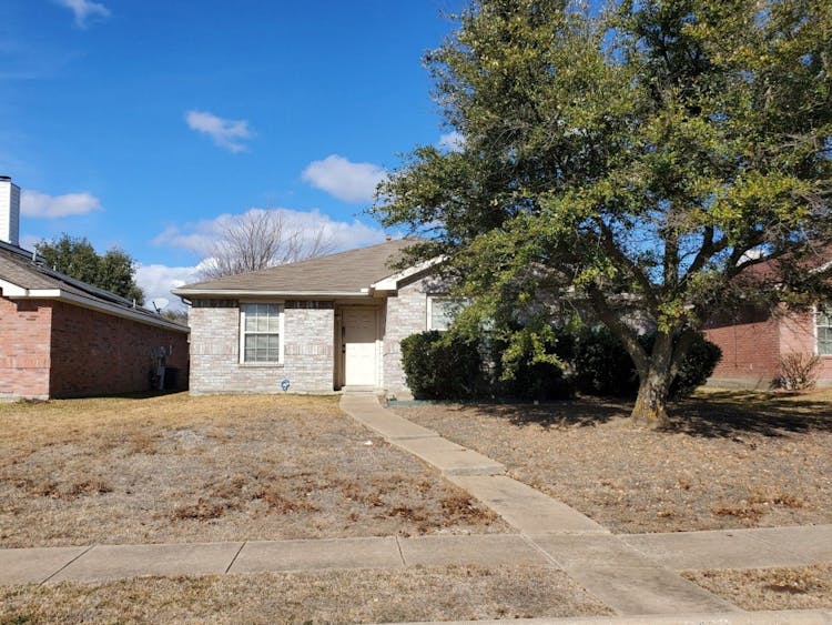 2467 Mallory Lane Lancaster, TX 75134, Dallas County