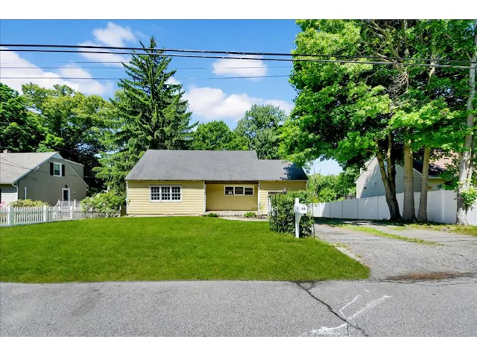 66 Cordwood Road Cortlandt Manor, NY 10567, Westchester County