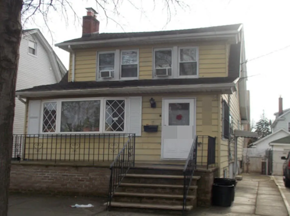 92-64 221st St Queens Village, NY 11428, Queens County