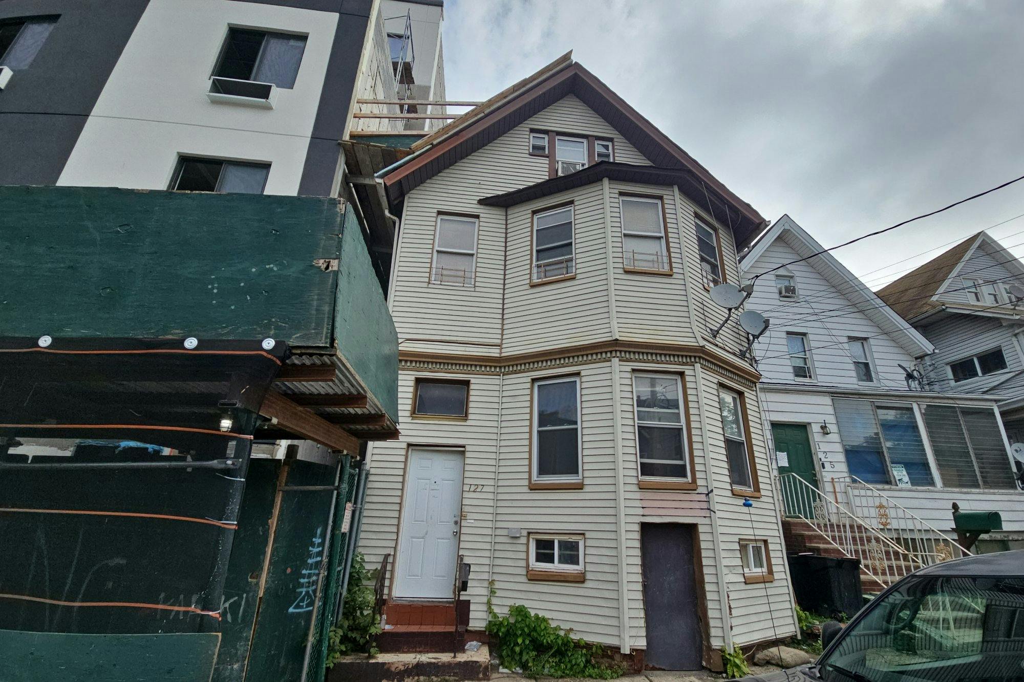 Bennett St, Staten Island, NY 10302 #1