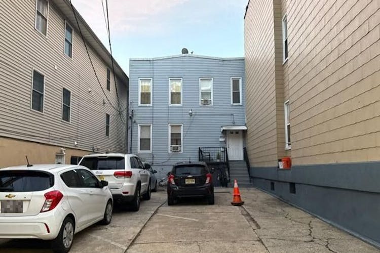 2510 Summit Ave Union City, NJ 07087, Hudson County