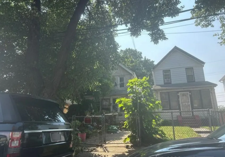 19510 Sagamore Ave Hollis, NY 11423, Queens County