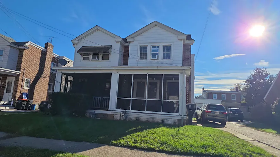 29 W Parkway Ave Chester, PA 19013, Delaware County