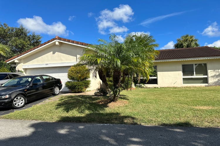 5202 Avocado Drive Tamarac, FL 33319, Broward County