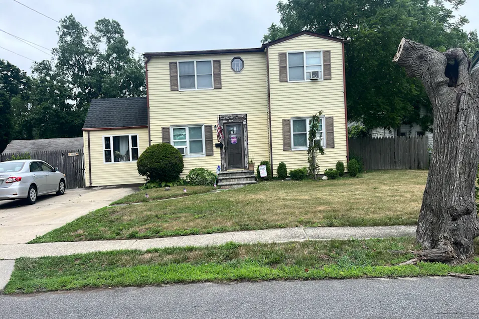 73 Winganhauppauge Road Islip, NY 11751, Suffolk County