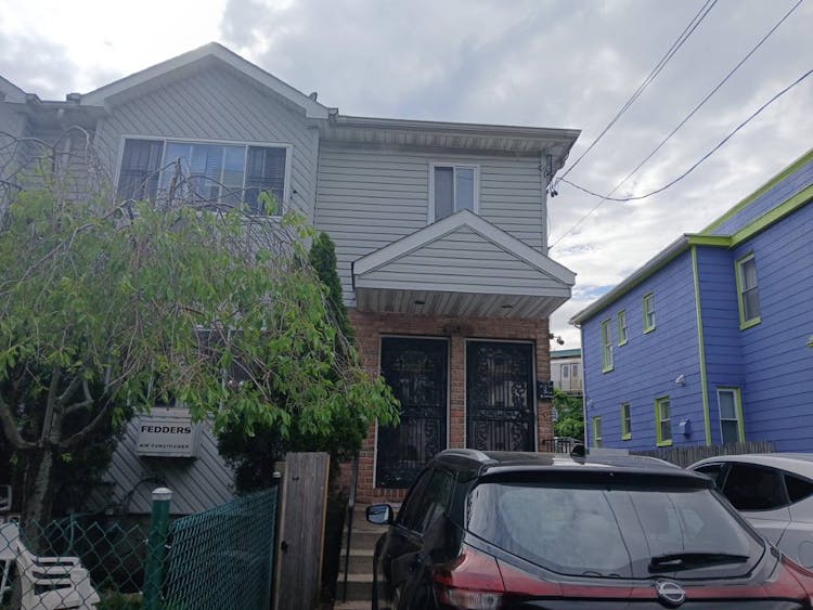 1055 Beach 22nd St Far Rockaway, NY 11691, Queens County