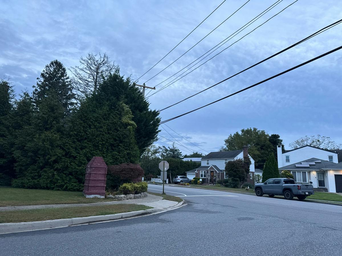 Sherman Rd, Farmingdale, NY 11735 #1