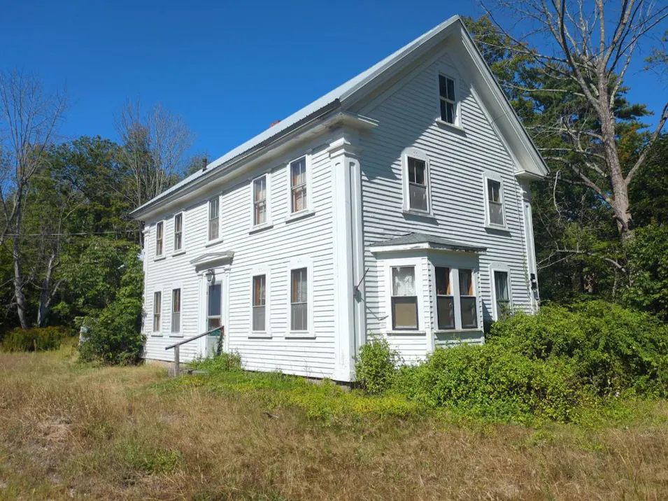 174 Main St Limerick, ME 04048, York County