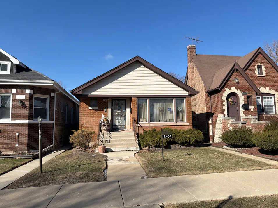 8404 S. Blackstone Avenue Chicago, IL 60619, Cook County