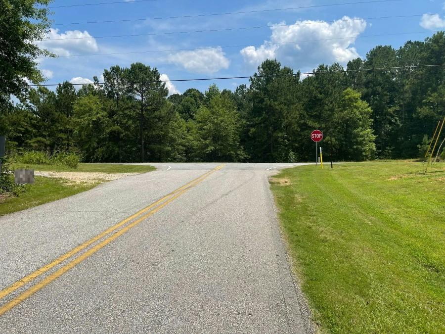 Levi Barnes Rd, Jackson, GA 30233