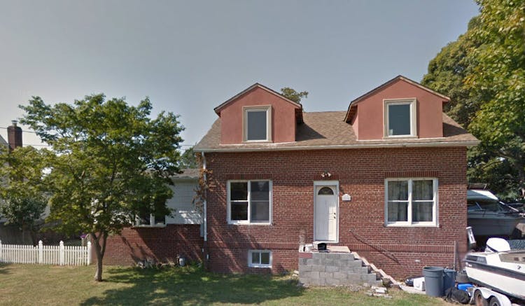 1234 11th Street West Babylon, NY 11704, Suffolk County