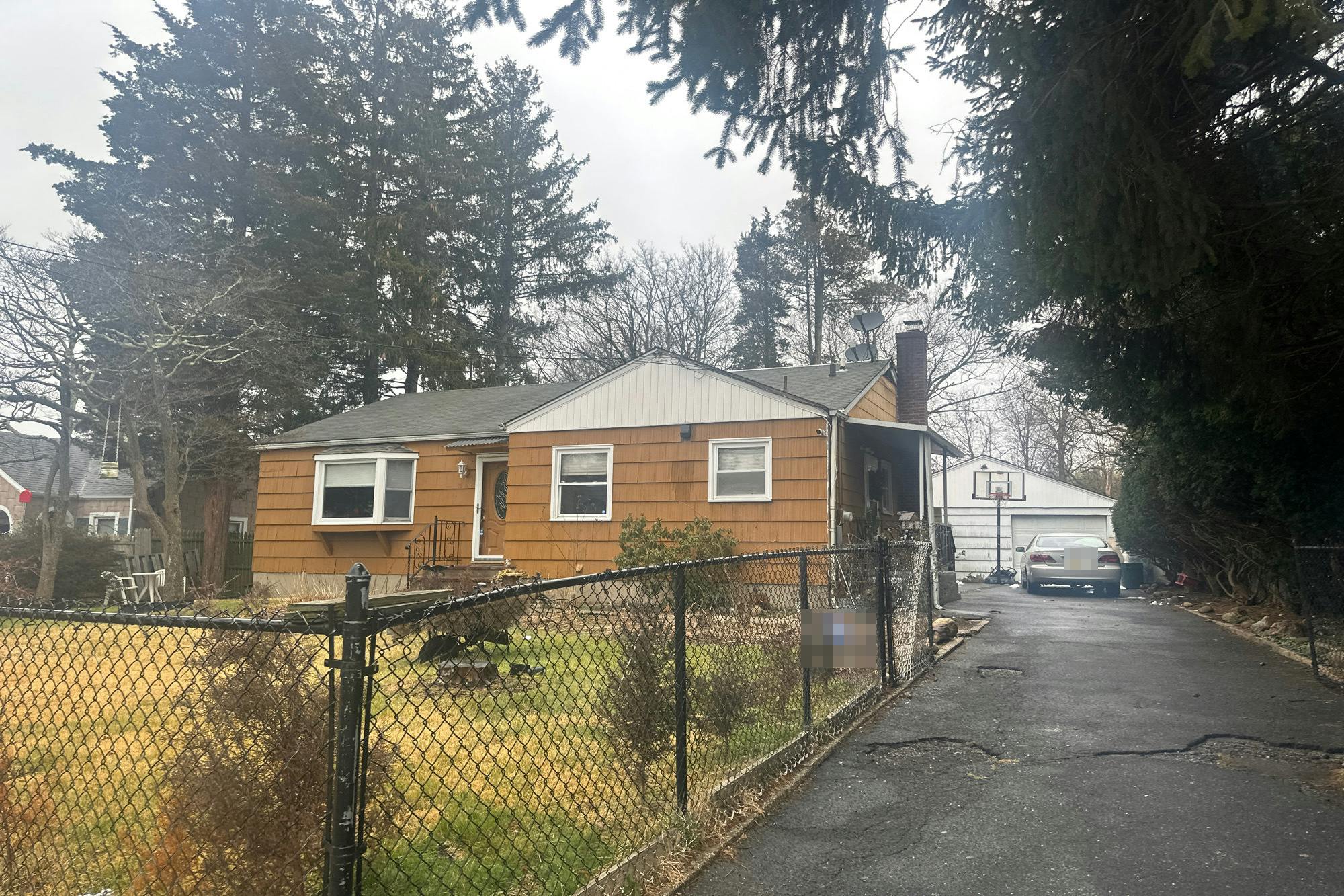 16th St, Huntington Station, NY 11746 #1
