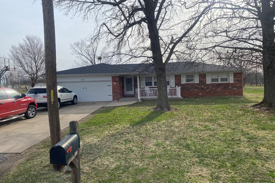 410 North Crestview Avenue Ash Grove, MO 65604, Greene County