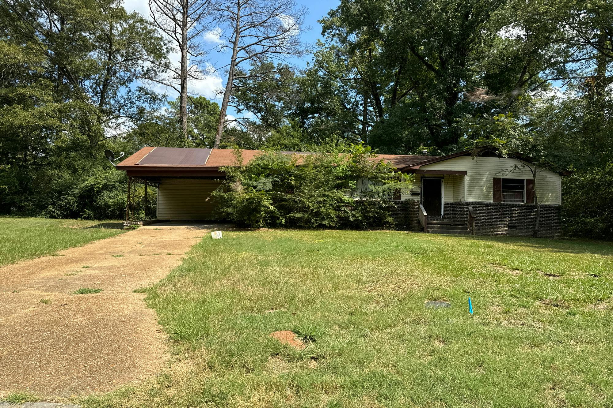 Kirkley Cir, Jackson, MS 39206 #1