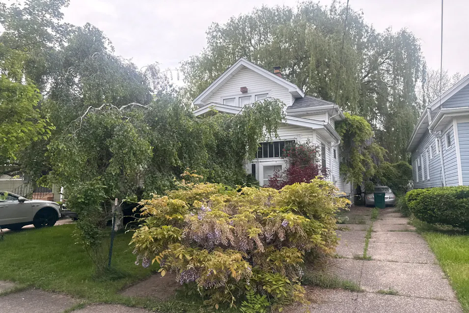 28 Manhart Street Buffalo, NY 14215, Erie County