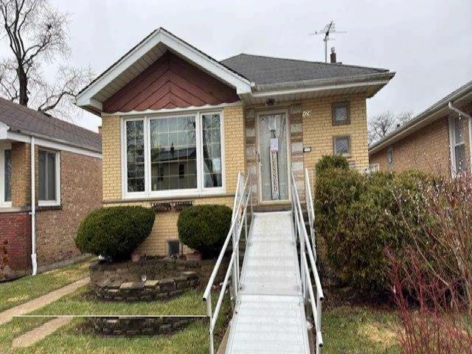 424 49th Ave Bellwood, IL 60104, Cook County