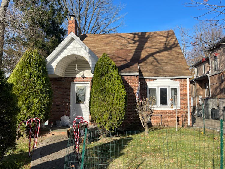 127 Steamboat Road Great Neck, NY 11024, Nassau County