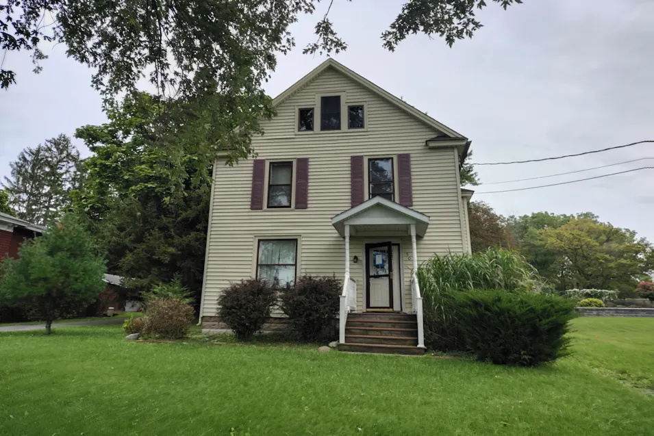 50 South Hunter Avenue Auburn, NY 13021, Cayuga County