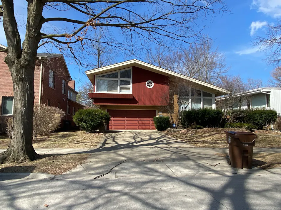 9010 N Keeler Ave Skokie, IL 60076, Cook County