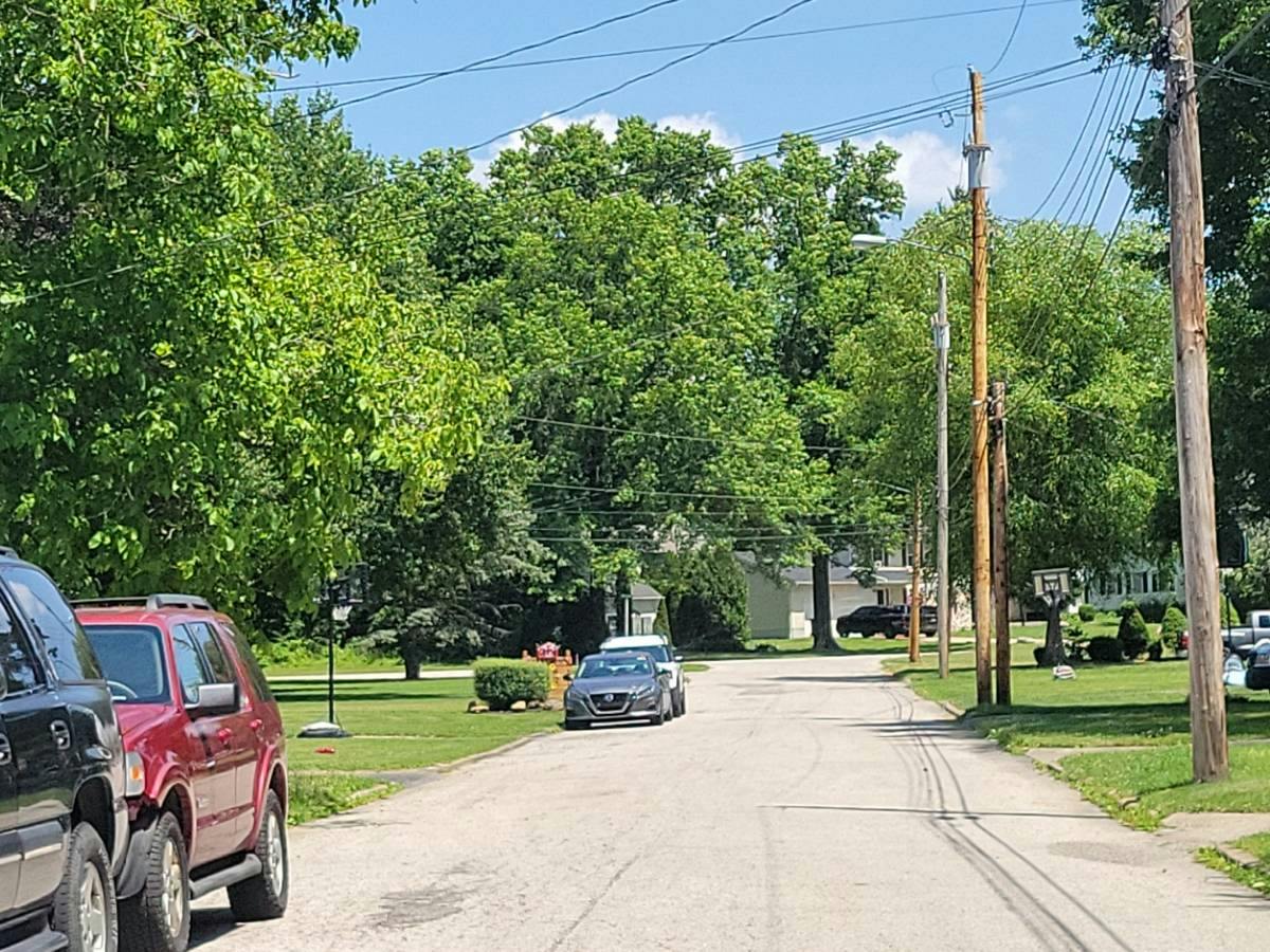 Reta Ln, Youngstown, OH 44512