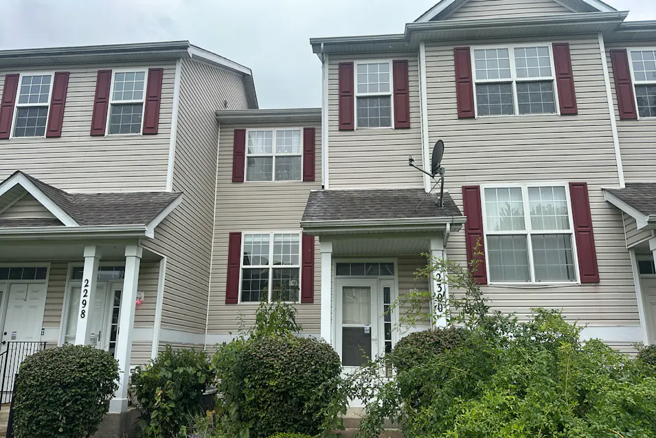 2300 Graystone Dr Joliet, IL 60431, Will County