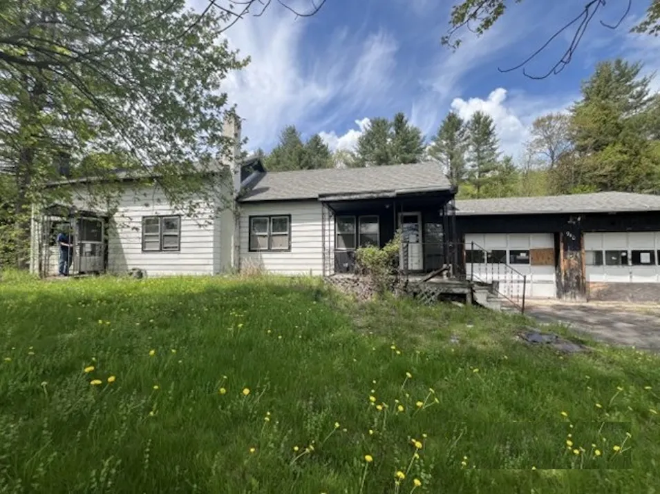 940 Peasleeville Rd Schuyler Falls, NY 12985, Clinton County