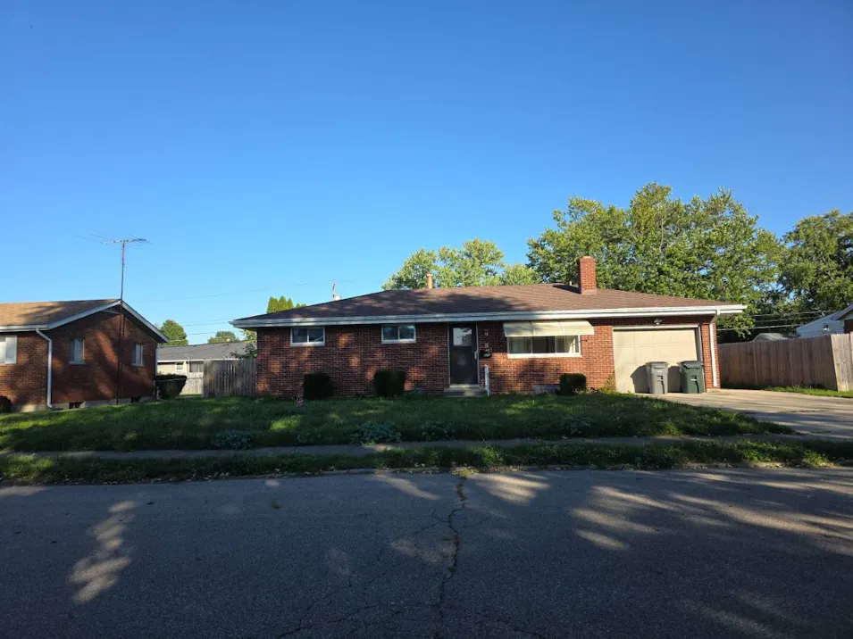 1075 Meadow Ln Troy, OH 45373, Miami County