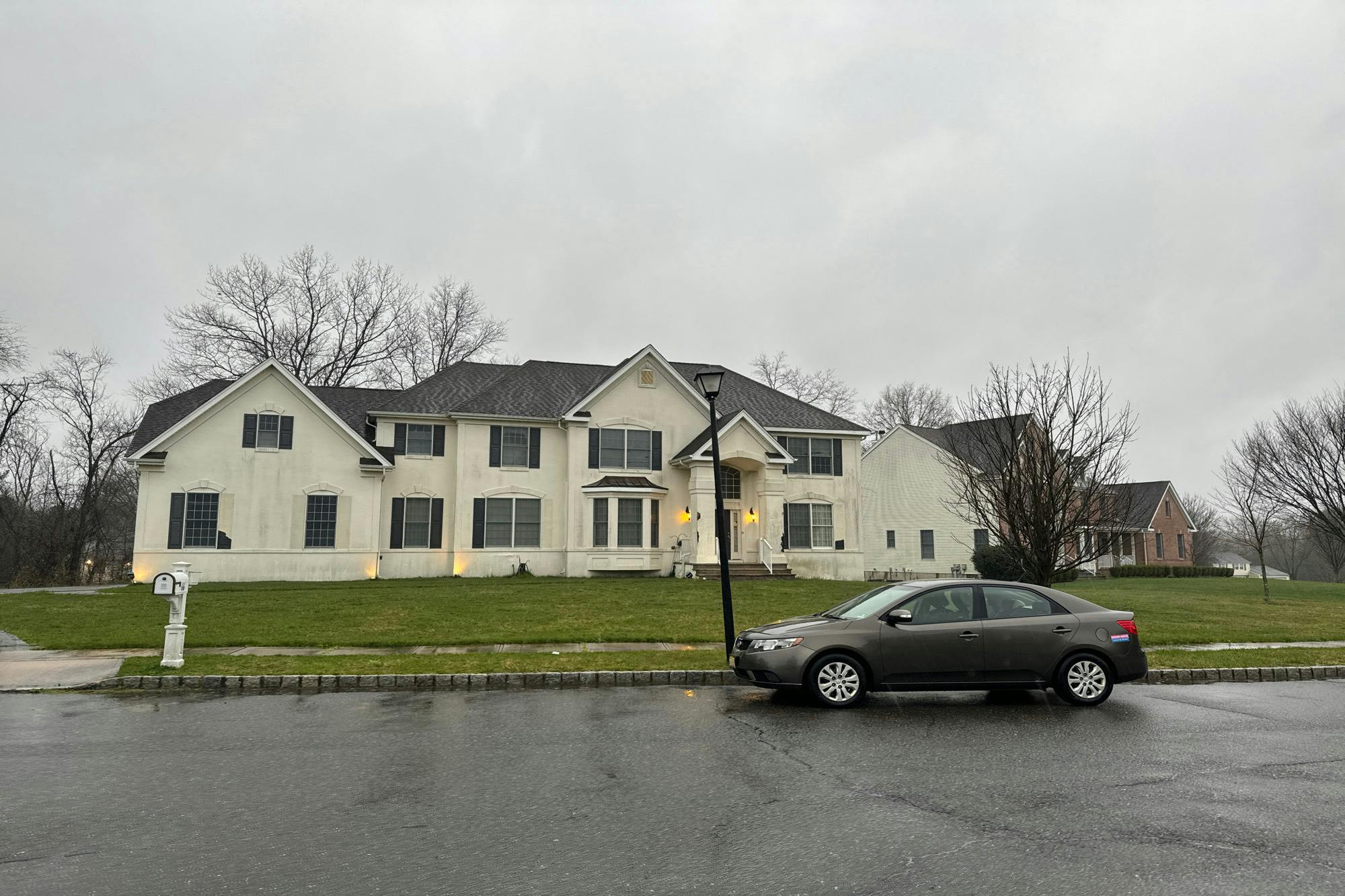Potter Rd, Freehold, NJ 07728