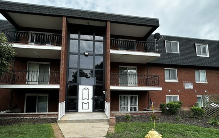 17005 S Albany Ave T102 Hazel Crest, IL 60429, Cook County