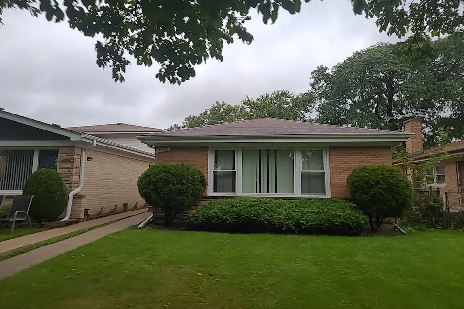 8450 N Drake Ave Skokie, IL 60076, Cook County