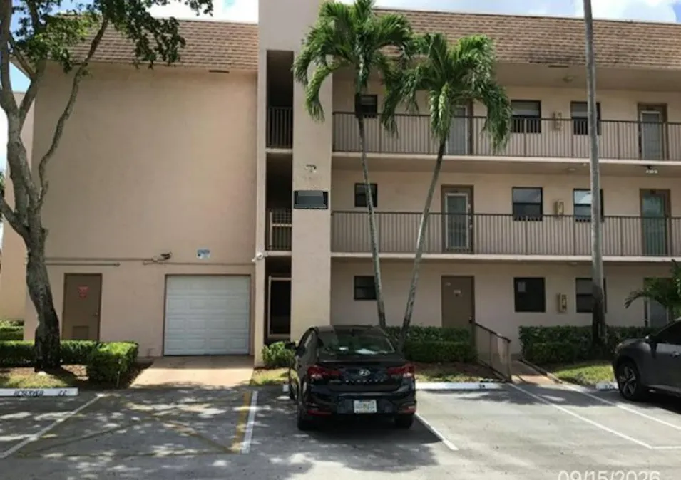 10466 Sunrise Lakes Blvd 107 Sunrise, FL 33322, Broward County